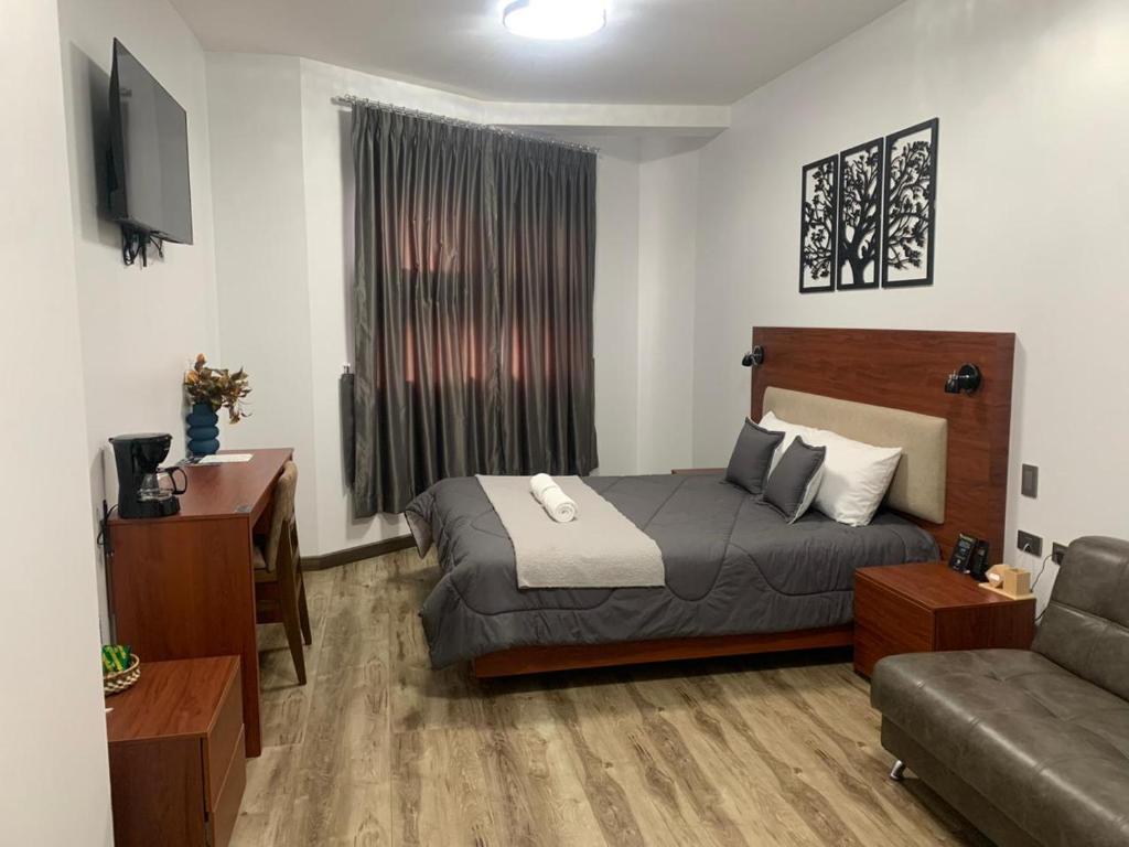 Hotel Sacha Golden photo 3