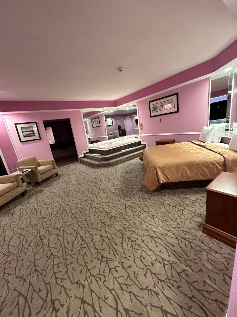 Inn of the Dove - Romantic Luxury Suites with Jacuzzi & Fireplace at Harrisburg-Hershey-Philadelphia, PA photo 4