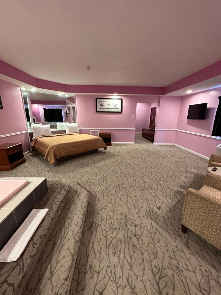 Inn of the Dove - Romantic Luxury Suites with Jacuzzi & Fireplace at Harrisburg-Hershey-Philadelphia, PA photo 3