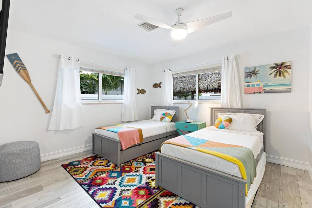 Newly renovated 3 bedrooms near the beach and res1 photo 2