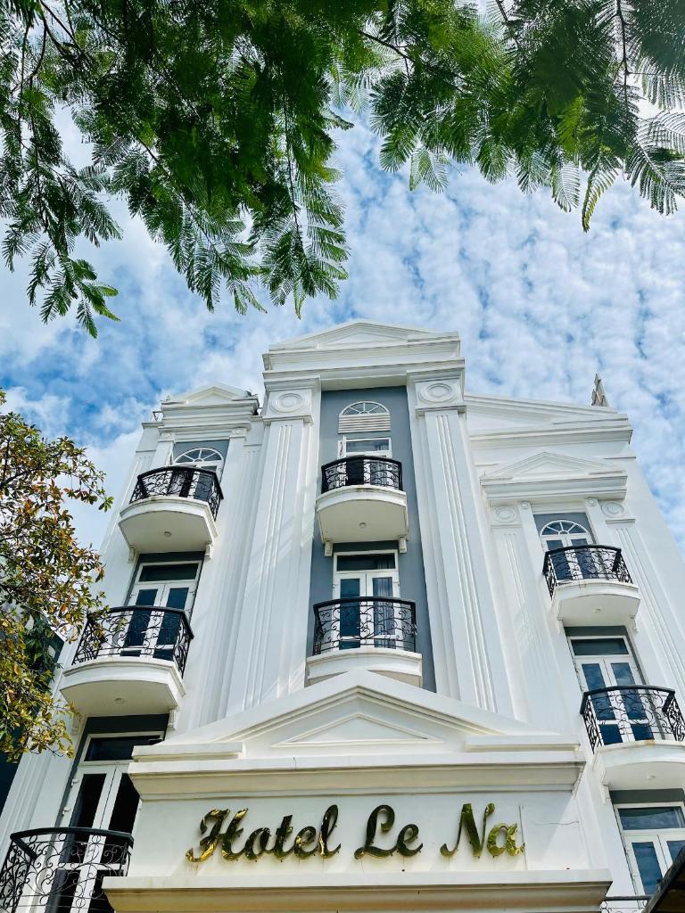 HOTEL LÊ NA