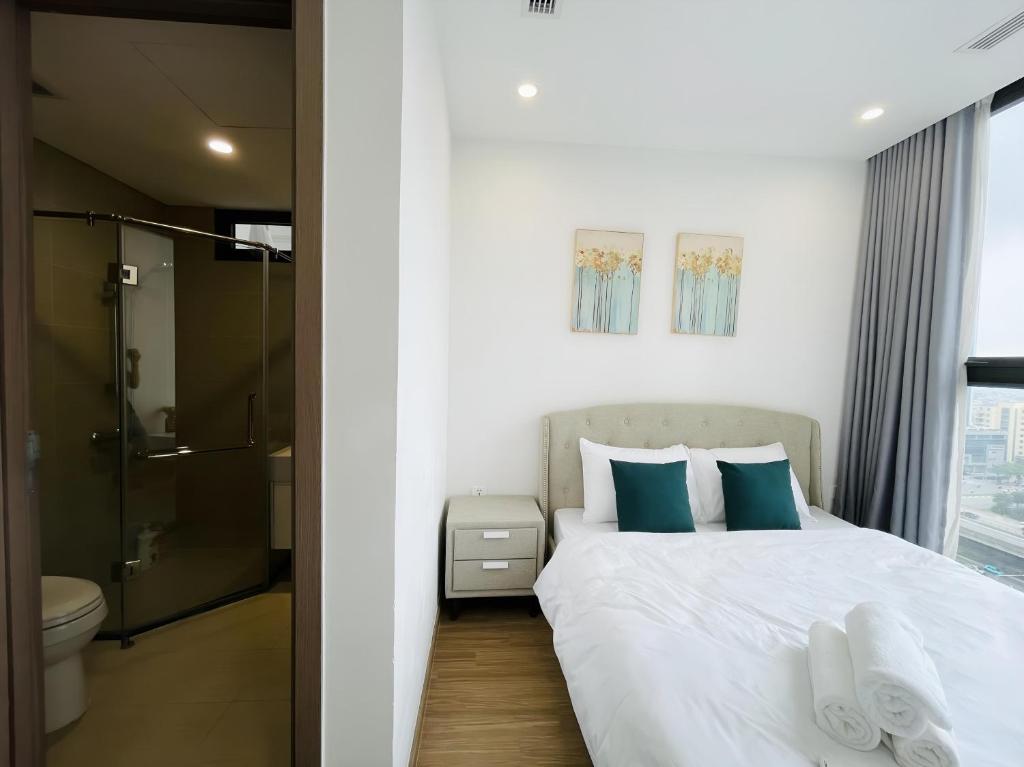 2BR Vinhomes Skylake Pham Hung Near Keangnam