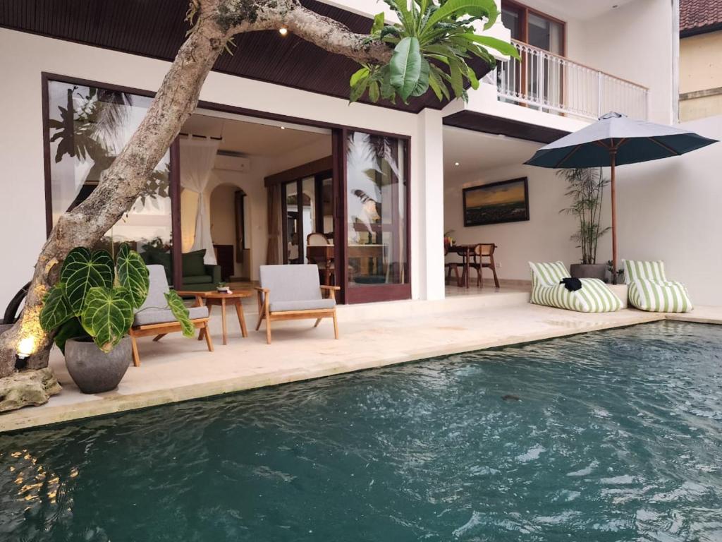 Motama Villa - Tap to explore photos