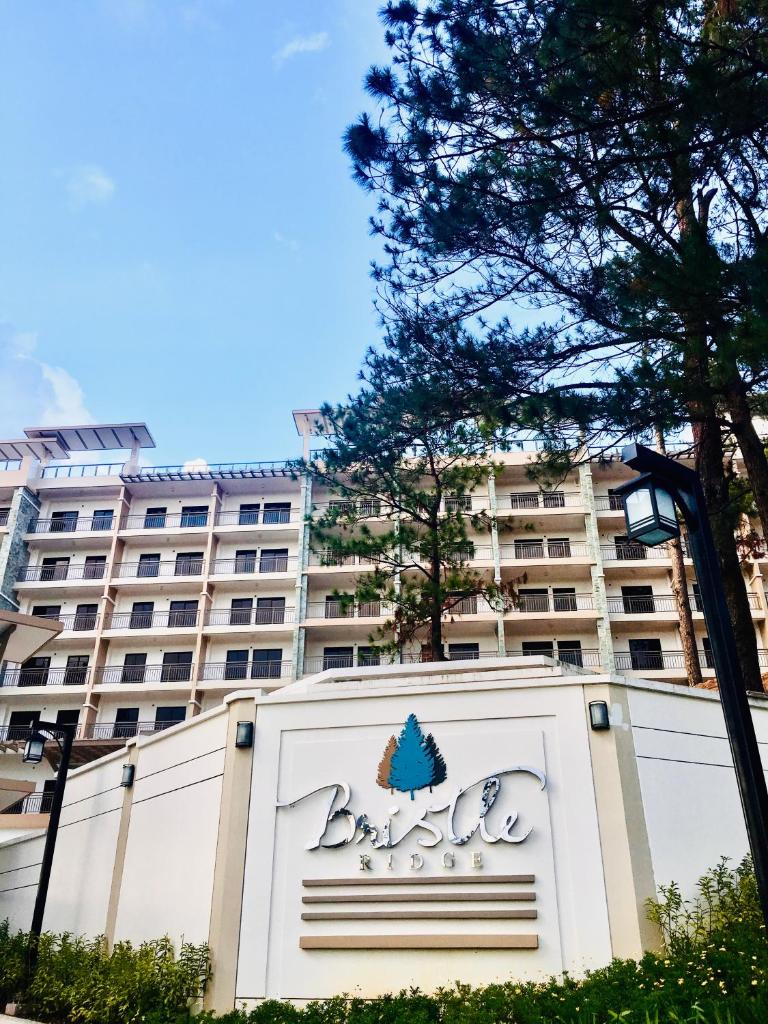 YourHomeAway,LuxFlat at BristleRidge Baguio photo 3