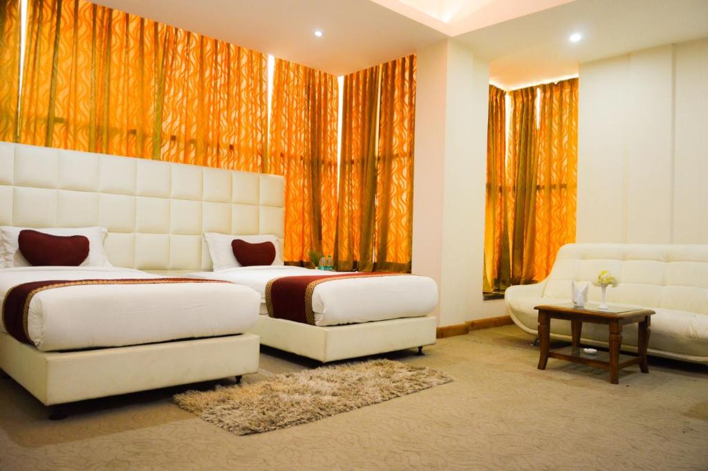 Hotel house inn suite photo 1