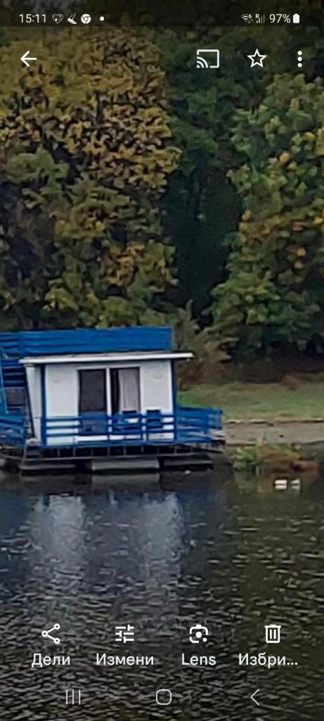 Ada Ciganlija PLAVI SAFIR splav photo 1