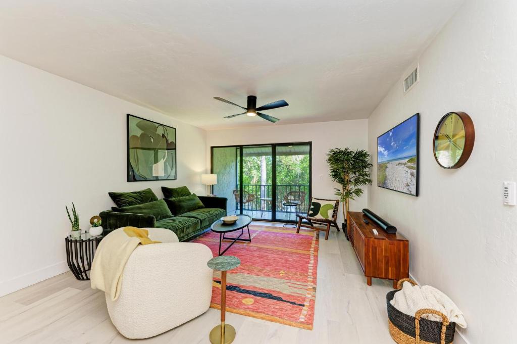 Anna Maria Beach Condo-2 Bed/2 bath- Sleeps 6 photo 2