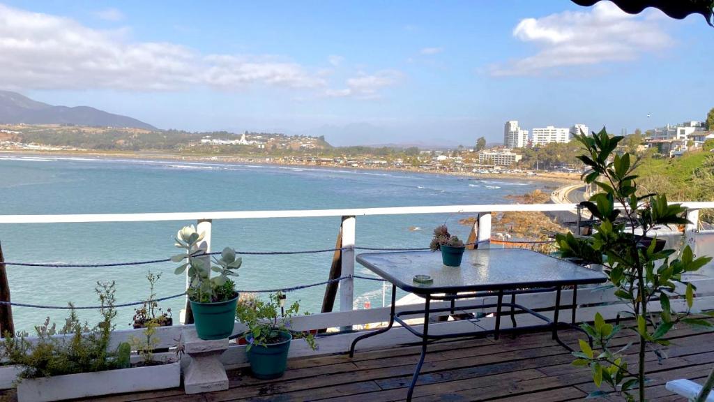 Hermoso bungalow con vista al mar photo 1