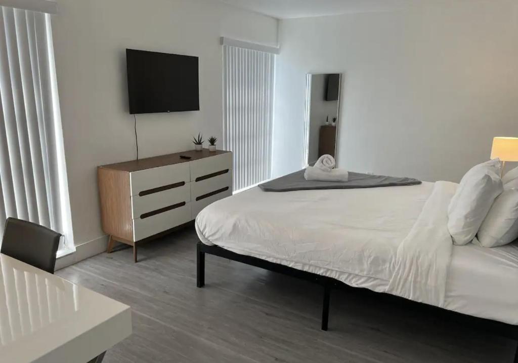 Designer River View Apartments image