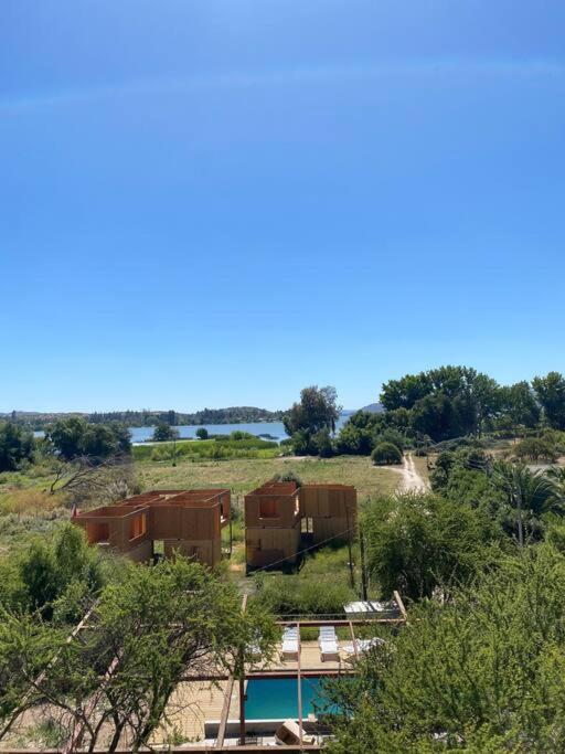 Maravillosa casa frente al lago photo 1