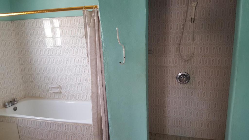 #11 princess apartments, 230mt to senegambia strip photo 2