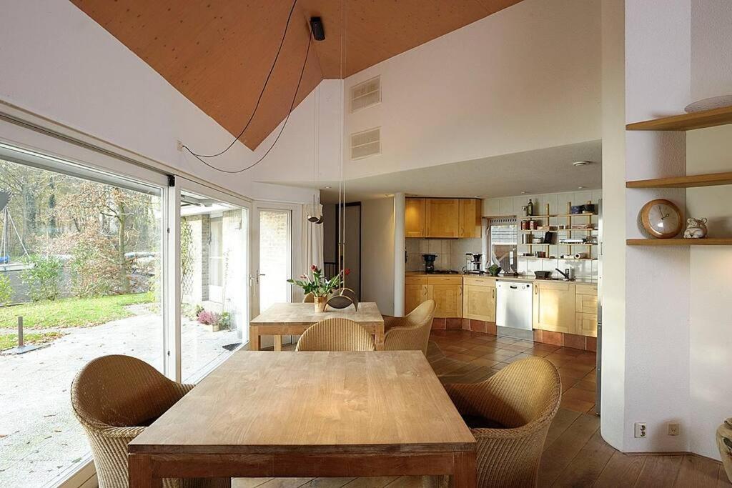 Comfortabele woning aan het water, hottub & kachel photo 1