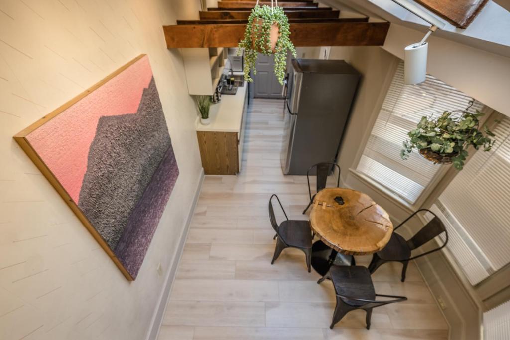 Row House Loft in Downtown Harrisburg near Hershey photo 1