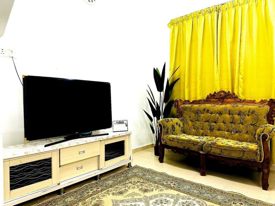 Homestay AZA TJ photo 1