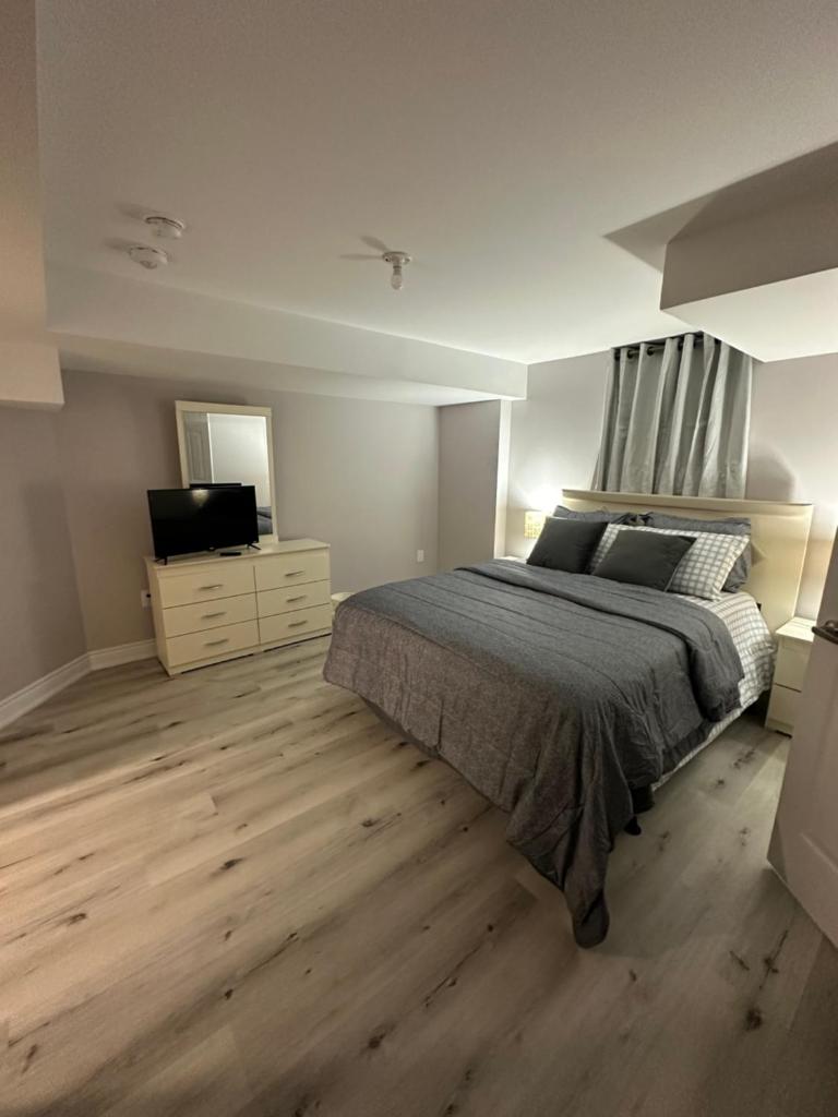 2 bedrooms basement with bath,kitchen,laundry &dinning photo 2