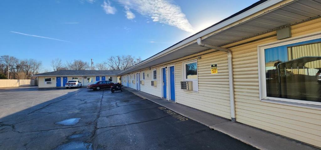 Plaza Motel photo 4