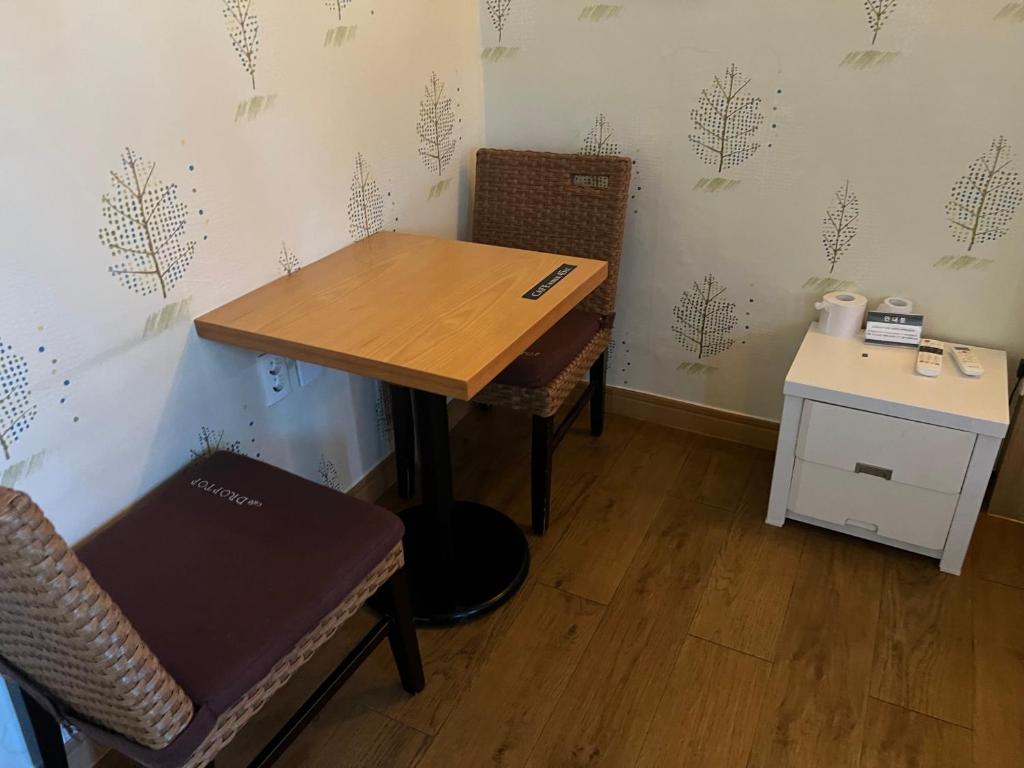 Greenpeace Motel photo 4
