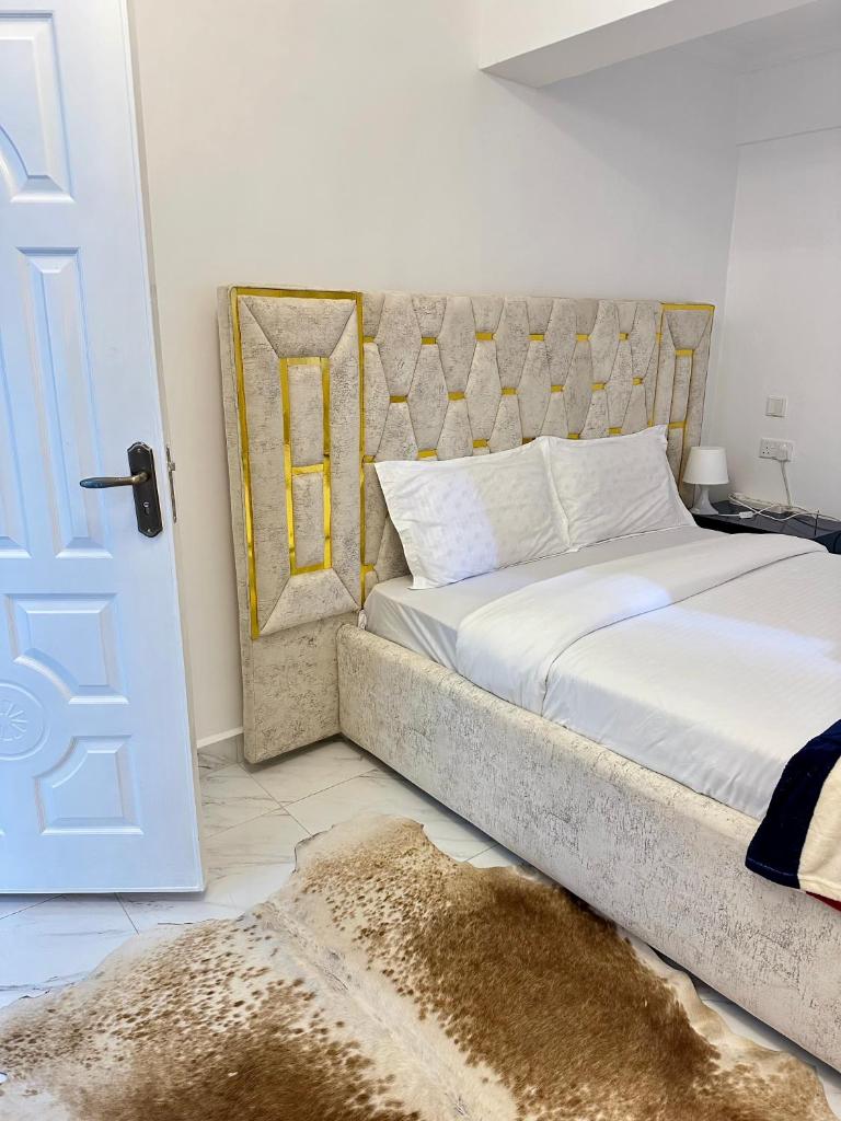 Regency Stays III photo 4