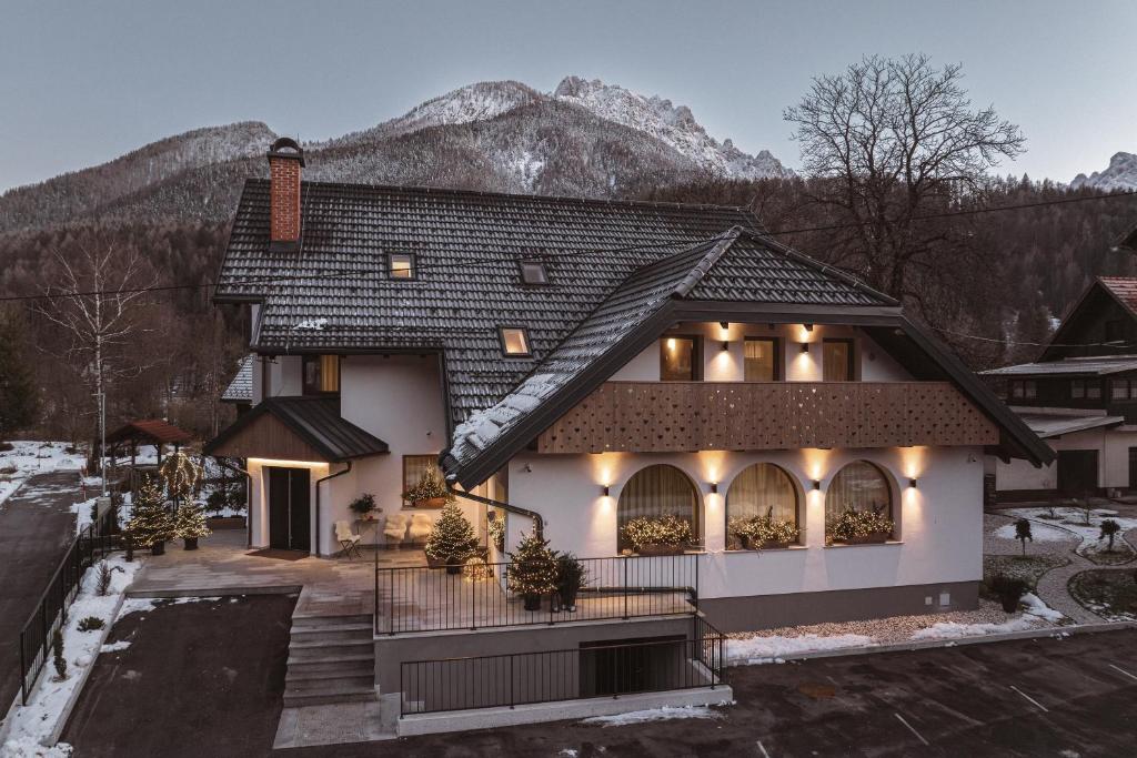 Apartments and Rooms Kaja