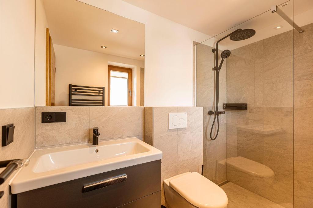 Zugspitz Suites Lermoos by ALPS RESORTS photo 4