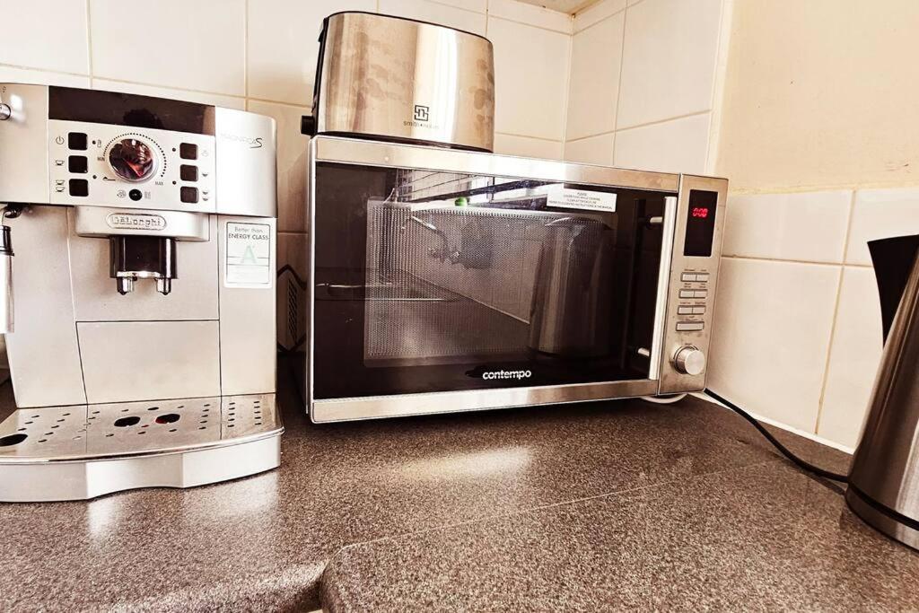 2 Bed Apartment York Street Sale photo 1