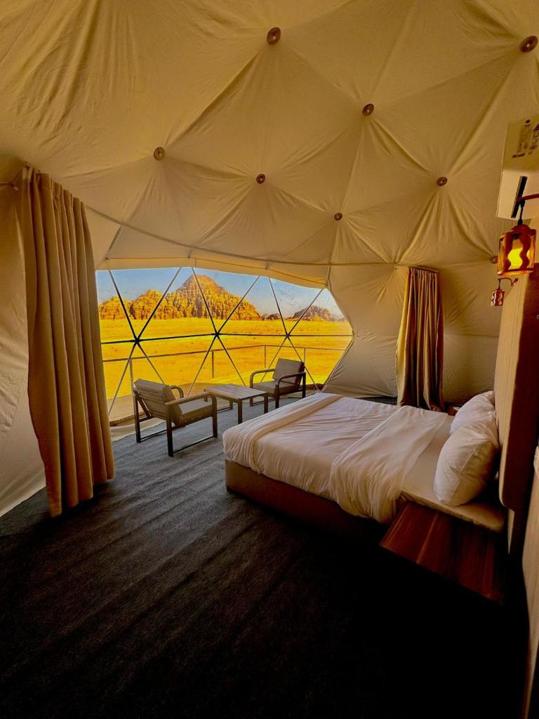 Abdallah shaheen wadi rum photo 2