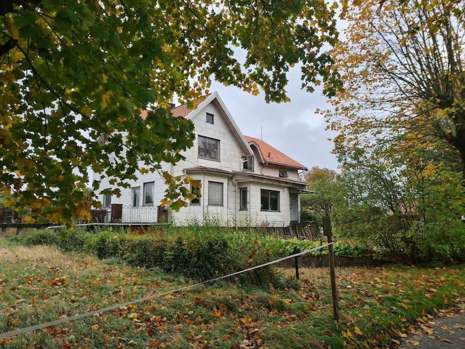 Lägenhet på hästgård