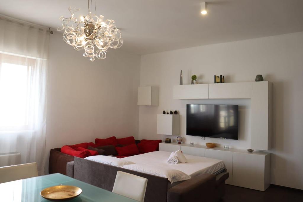 Bari Airport Seaview Apartment - Tap to explore photos