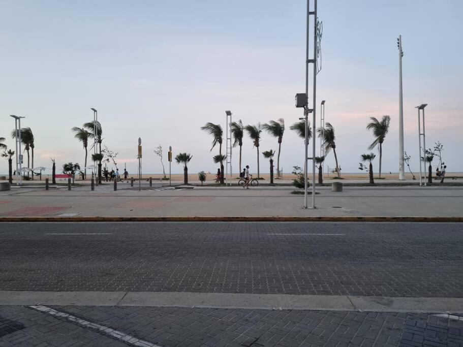 Apartamento na beira-mar - Meireles photo 1