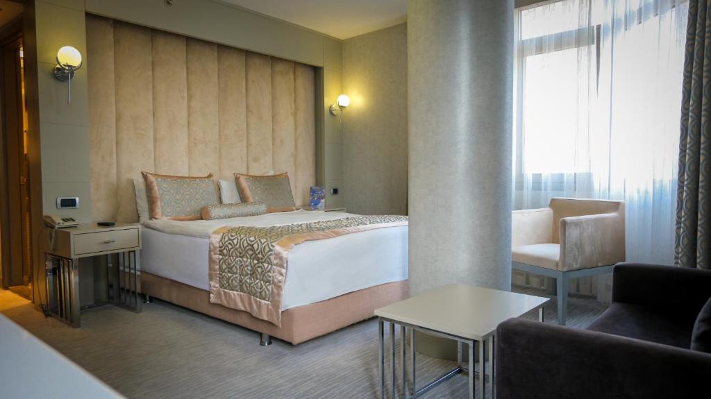 Kervansaray Bursa City Hotel - Tap to explore photos