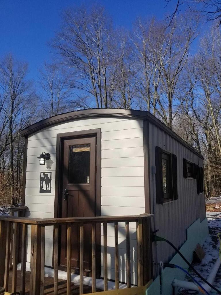 Camptel Poconos Lodging