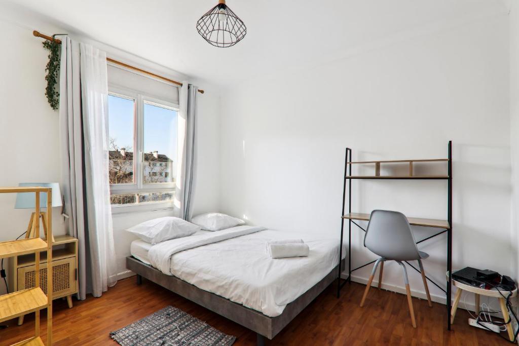 Chic and spacious apart with parking photo 4