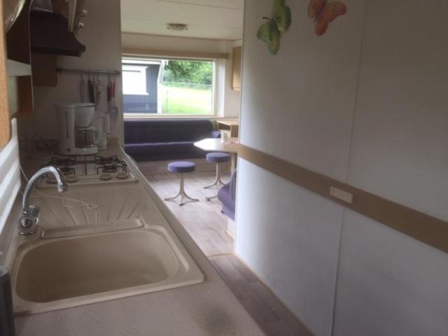 Stacaravan op camping De Peelweide photo 3