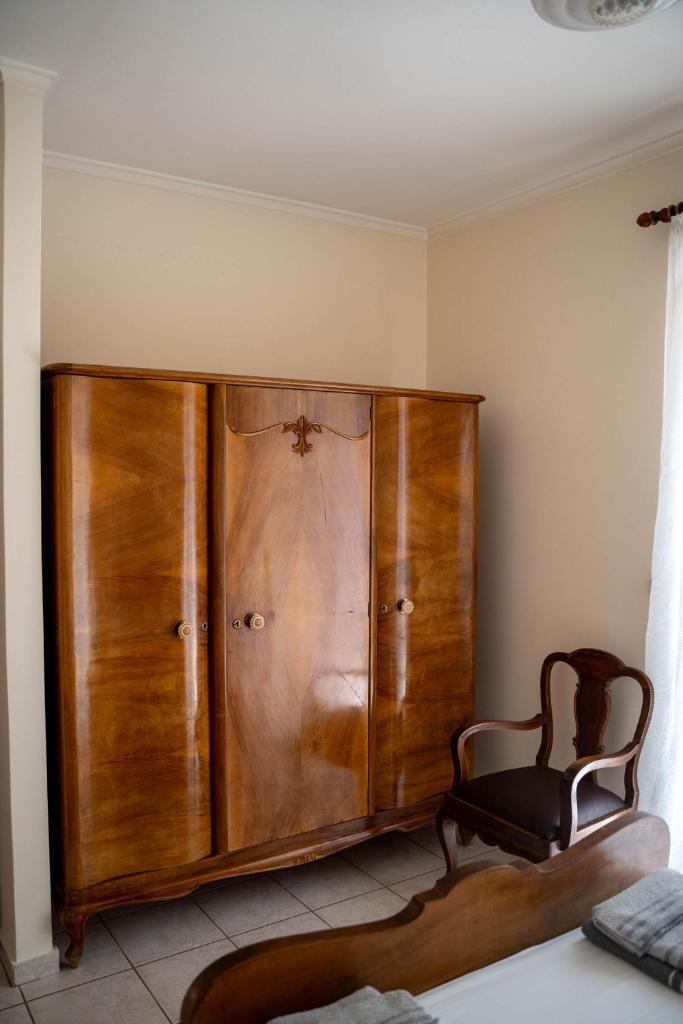 Vintage Family Comfort By Greece Apartments photo 2