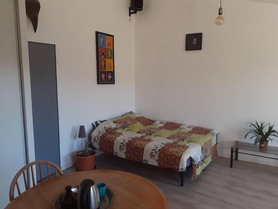 Maison restaurée à l'ancienne avec terrasse photo 2
