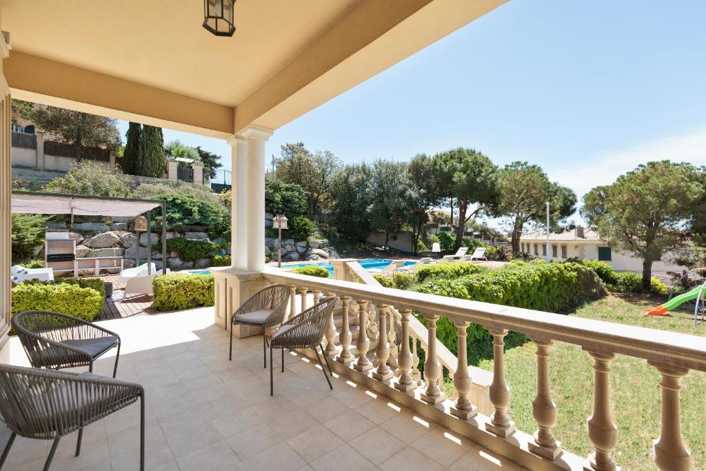 Luxury Seaview Villa by Olala Homes