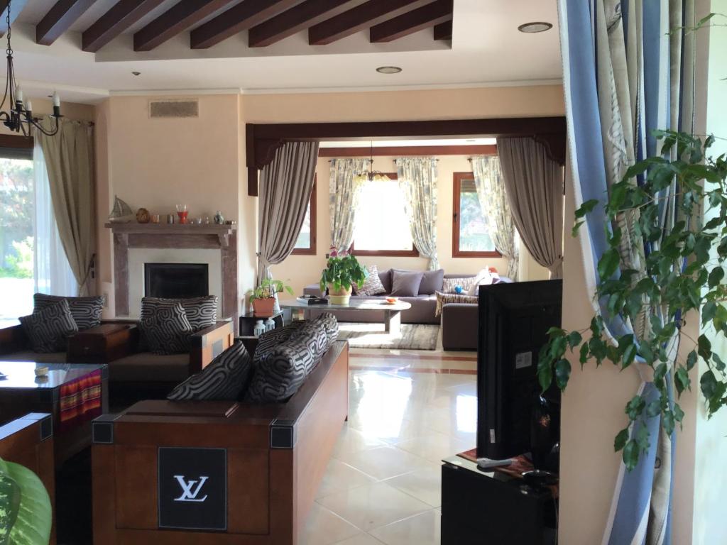 Grande villa en bord de mer photo 2