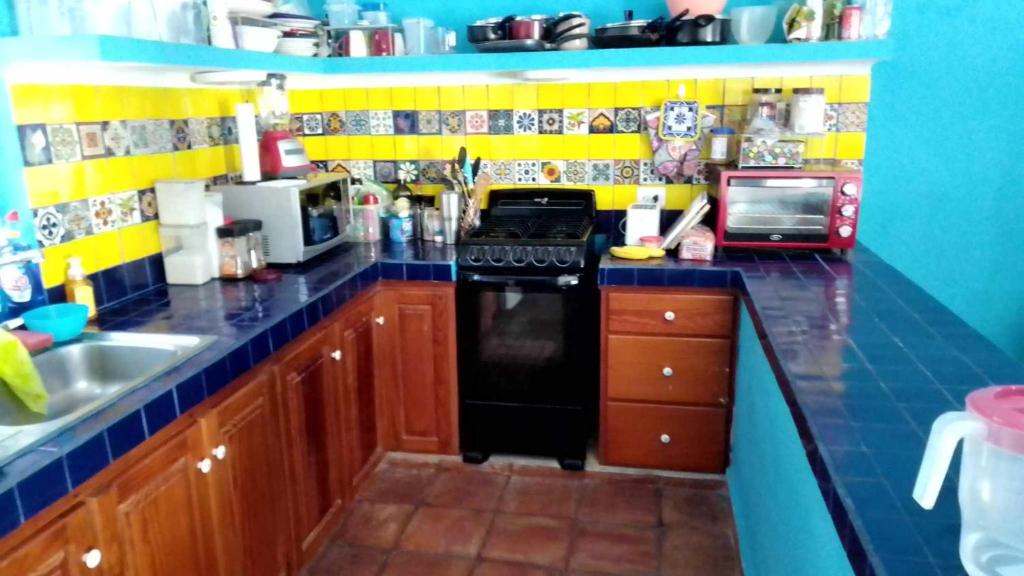 Book A Room And Have Access To A Whole House & Private Pool photo 1