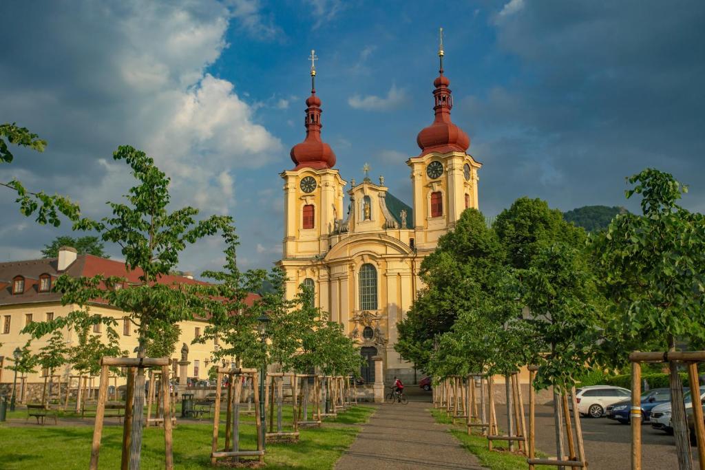 Klášter Hejnice - vzdělávací, konferenční a poutní dům photo 1