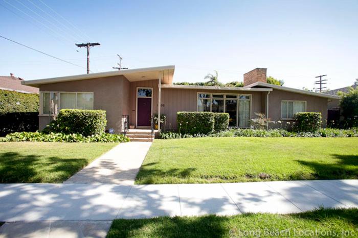 Bixby Beauty 50s Mod Long Beach photo 1