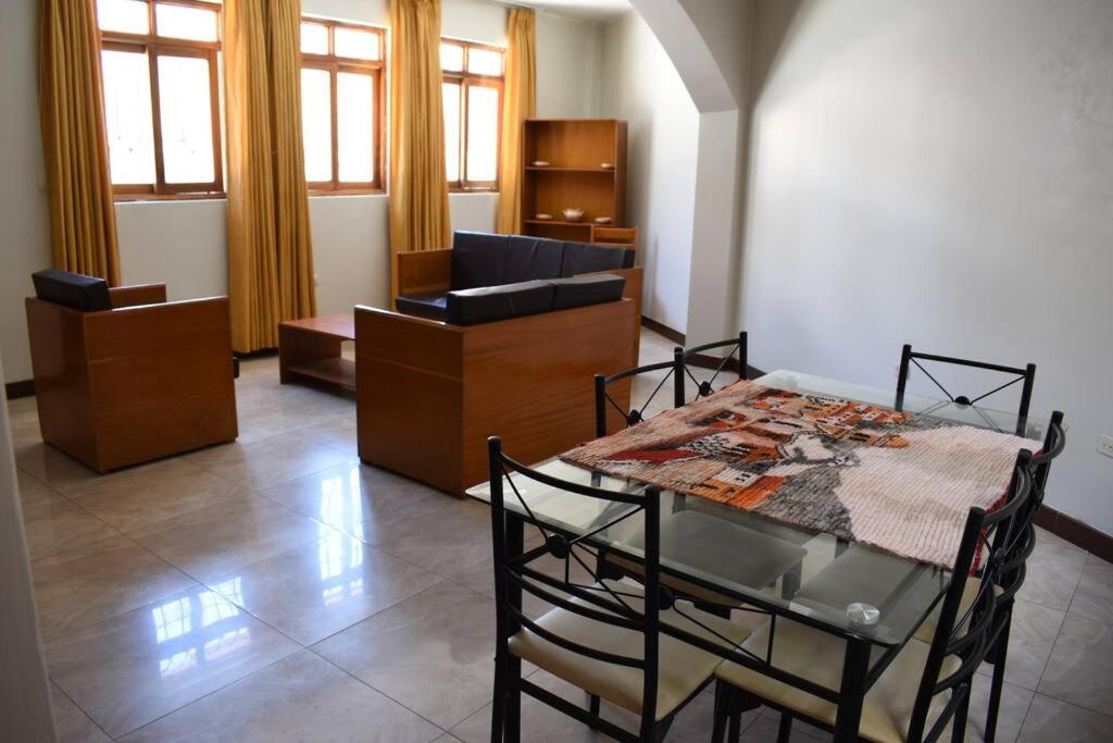 Casa a 3 cuadras de la plaza de armas Huamanga photo 1