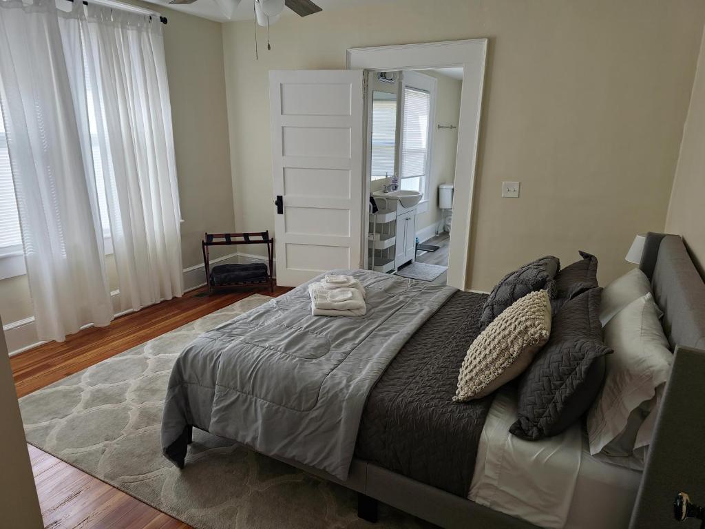 Cozy Swamp Rabbit - Sans Souci Greenville Furman photo 4
