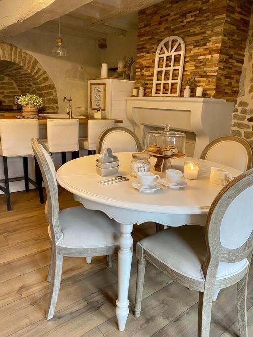 L'écrin, joli cottage aux portes de la cité médiévale de Semur-en-Auxois