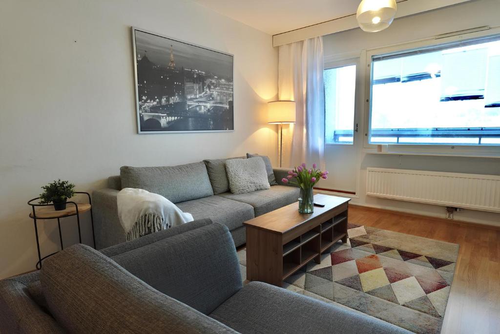Spacious Apartment in Tranquil Turku with Balcony and Free Parking photo 4