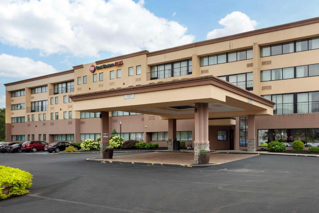 Best Western Plus Reading Inn & Suites photo 1