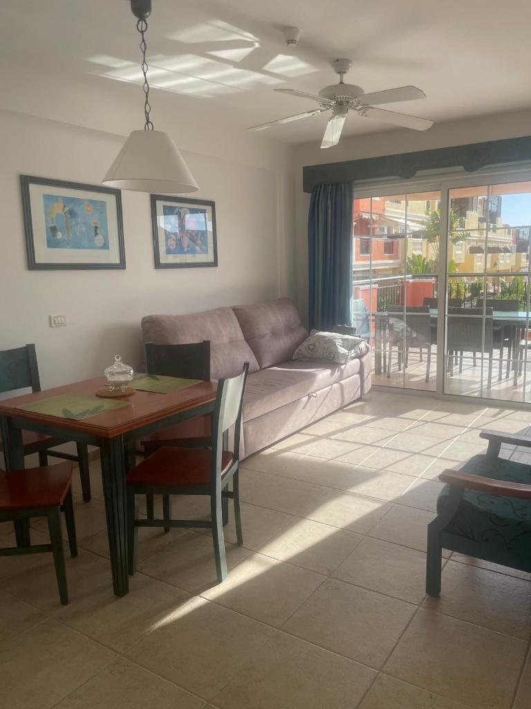 Sunset apartment photo 4