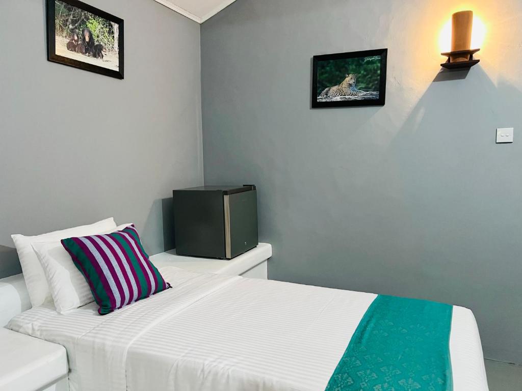 Kingfisher Beach Resort Yala photo 2