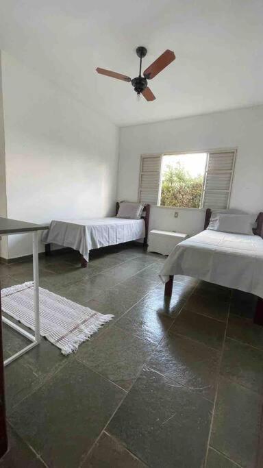 Casa com piscina em condomínio ensolarada! photo 4