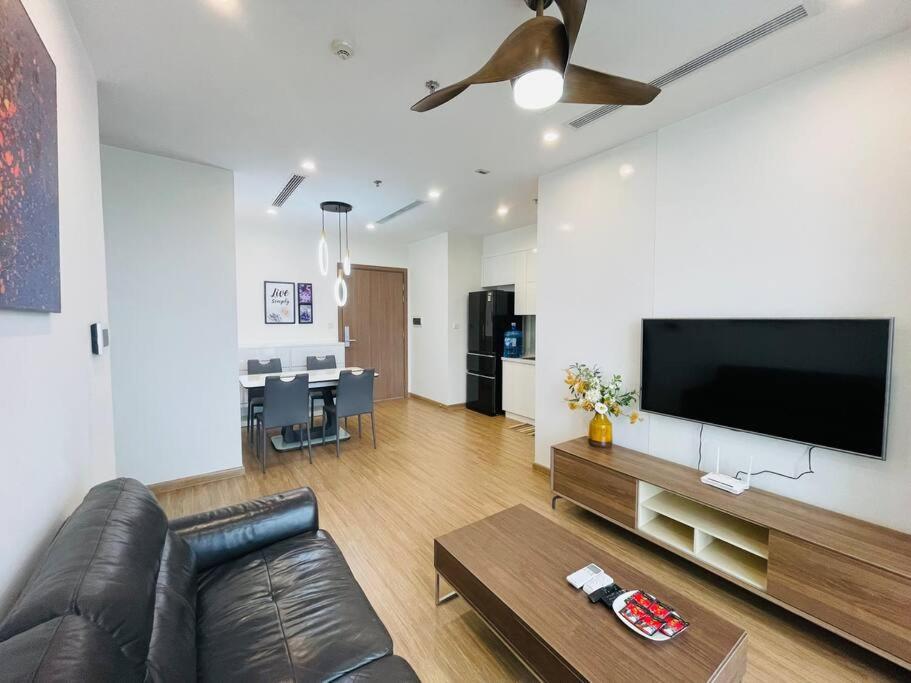 VNRooms - 2BR Vinhomes Skylake/ View Korean Town
