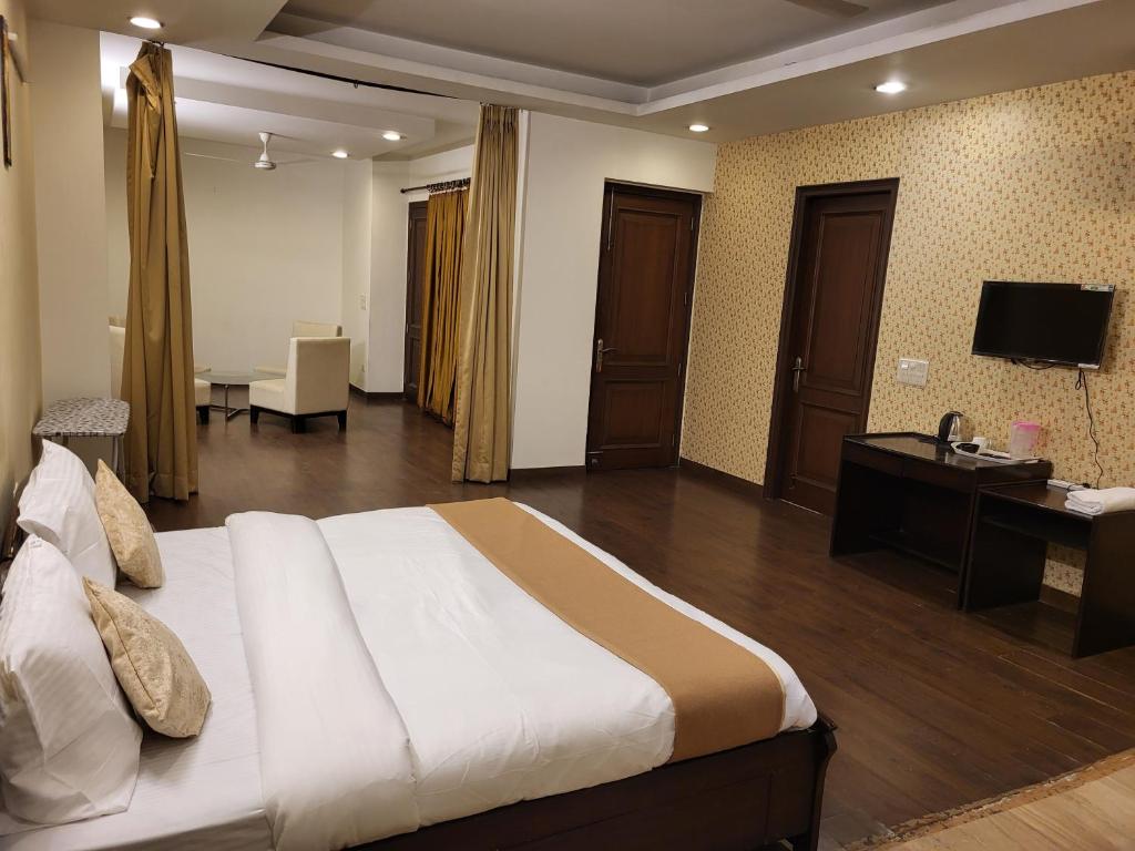 Manor Inn Suites Executive Suite photo 1